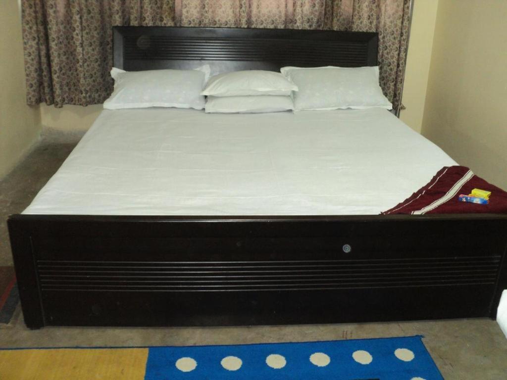 Royal Paying Guest Hotel Calcutta Exterior foto
